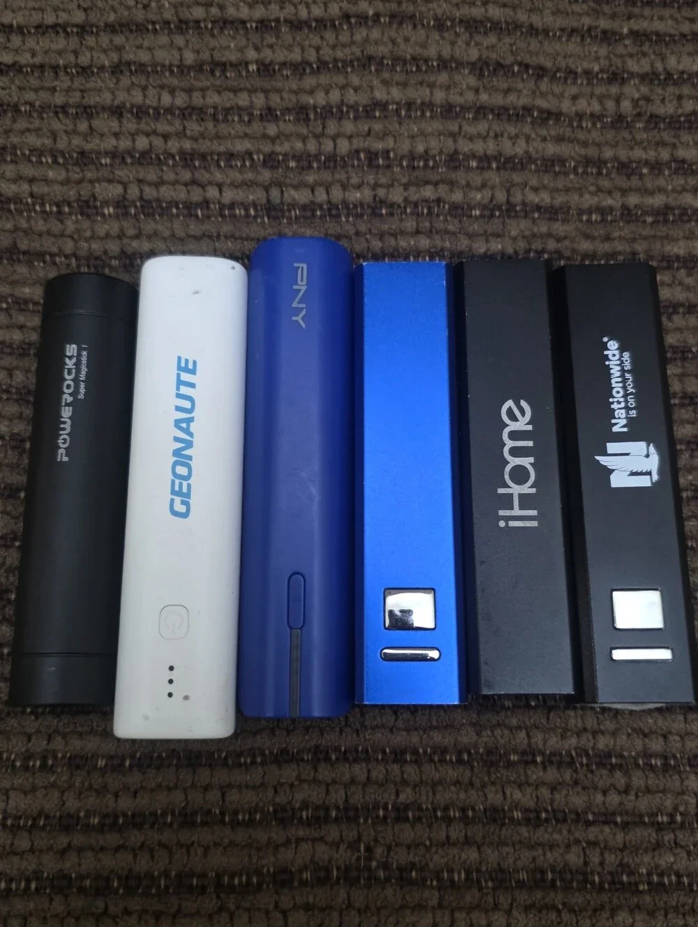 6x Portable Power Bank - Compact USB Charger